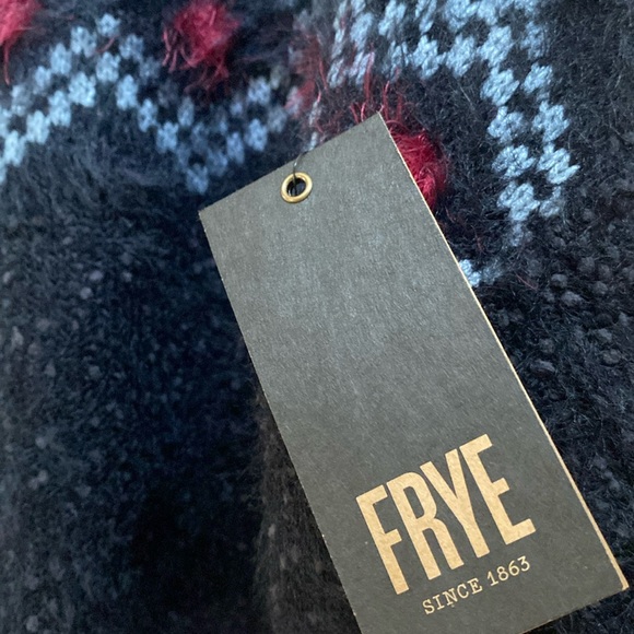 Frye NWT Sweater cropped Butter Soft / size Med - Picture 11 of 17